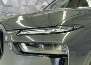 BMW X7 SUV / Terénní 4,4 l 390 kw