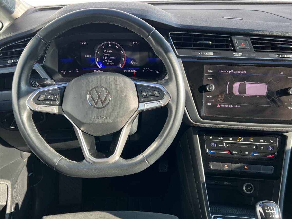 Volkswagen Touran MPV 1,5 l 110 kw