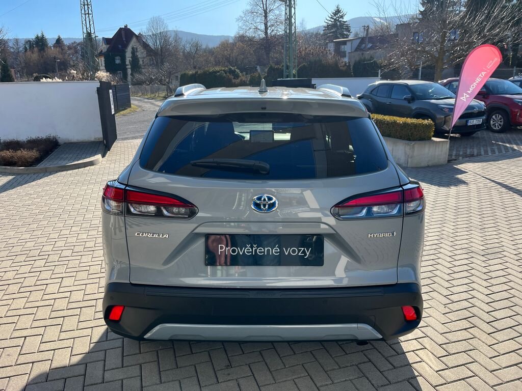 Toyota Corolla Cross SUV / Terénní 2,0 l 112 kw