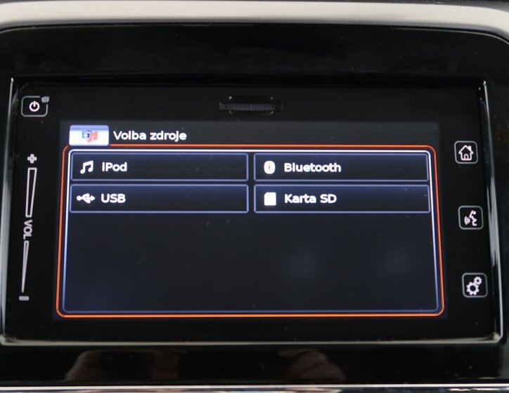 Suzuki Vitara SUV / Terénní 1,4 l 95 kw