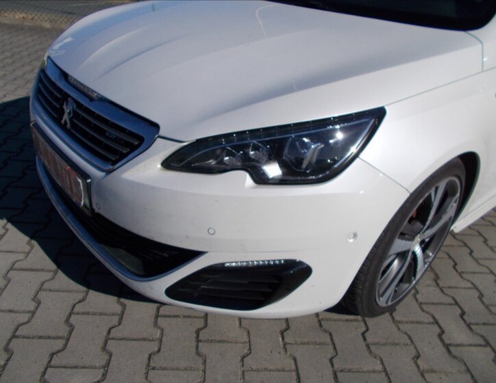 Peugeot 308 Kombi 2,0 l 133 kw