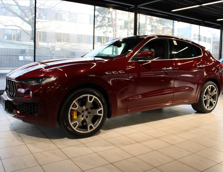 Maserati Levante SUV / Terénní 3,0 l 316 kw