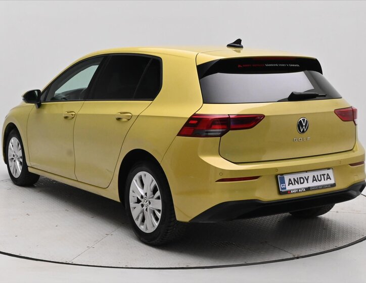 Volkswagen Golf Hatchback 999,0 81 kw