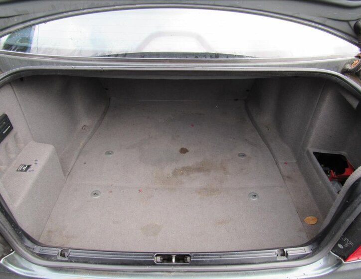 BMW Řada 5 Sedan / Limuzína 2,5 l 141 kw