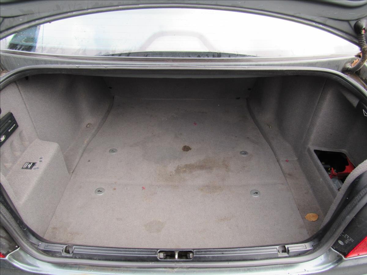 BMW Řada 5 Sedan / Limuzína 2,5 l 141 kw