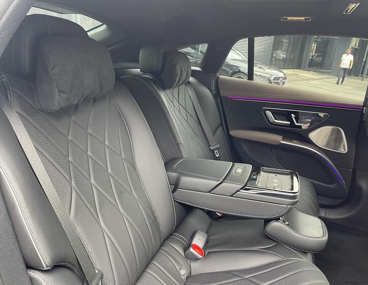 Mercedes-Benz EQS 19