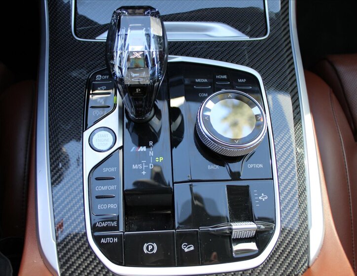 BMW X5 SUV / Terénní 4,4 l 390 kw