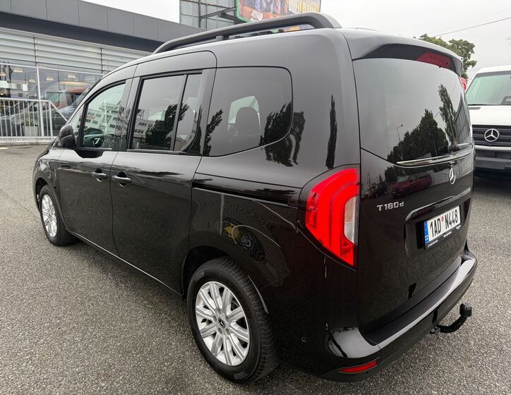 Mercedes-Benz Ostatní 6