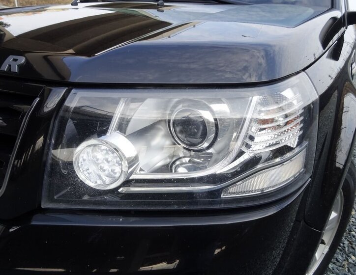 Land Rover Freelander SUV / Terénní 2,2 l 110 kw