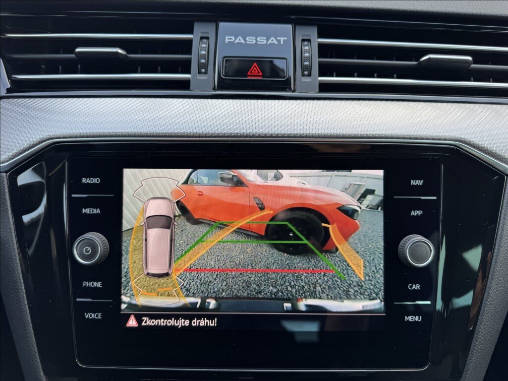 Volkswagen Passat Kombi 1,5 l 110 kw