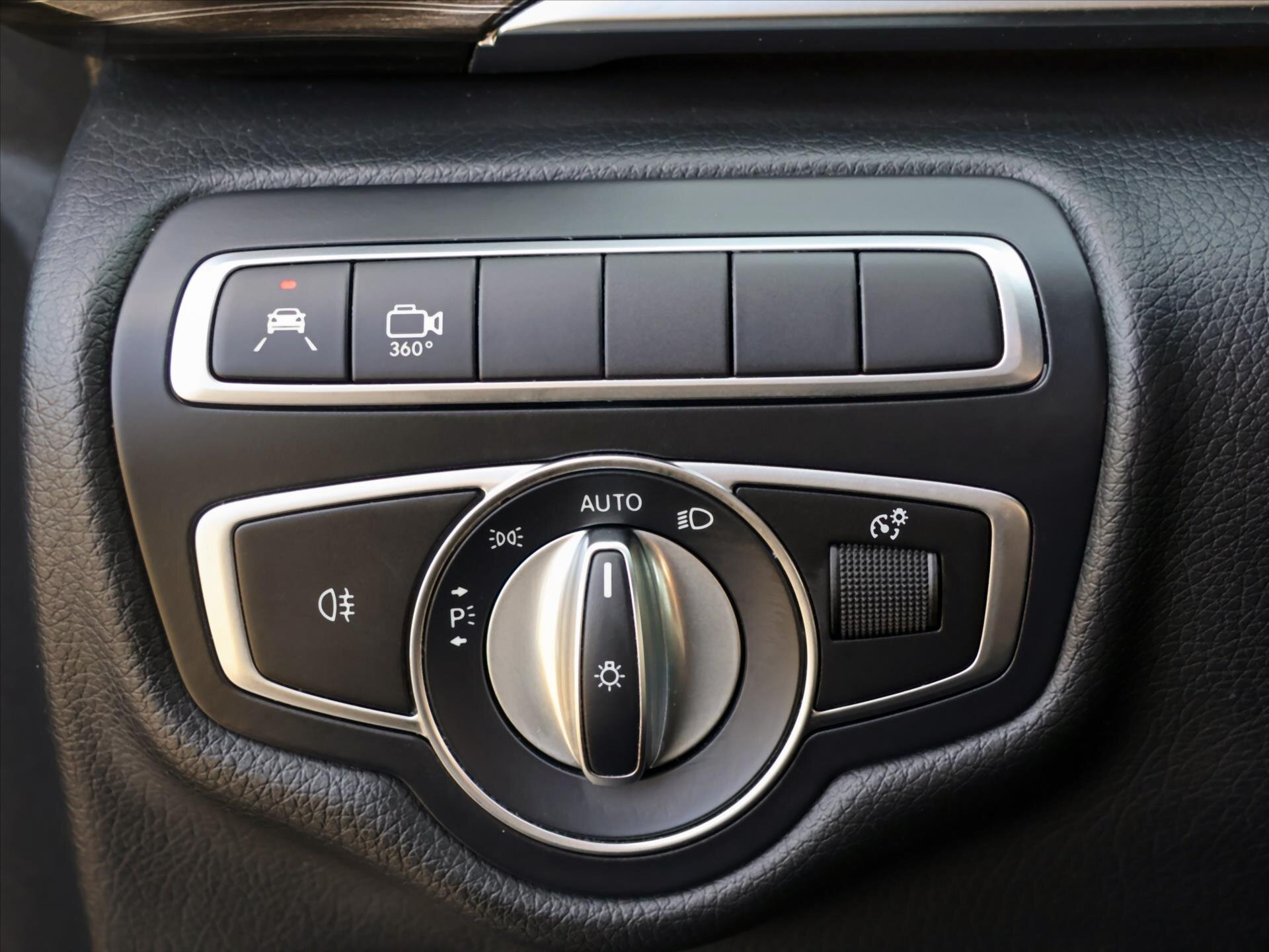 Mercedes-Benz Třídy V Kombi 2,0 l 174 kw