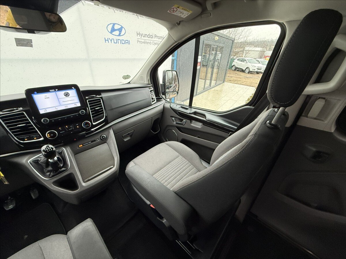 Ford Tourneo Custom MPV 2,0 l 125 kw