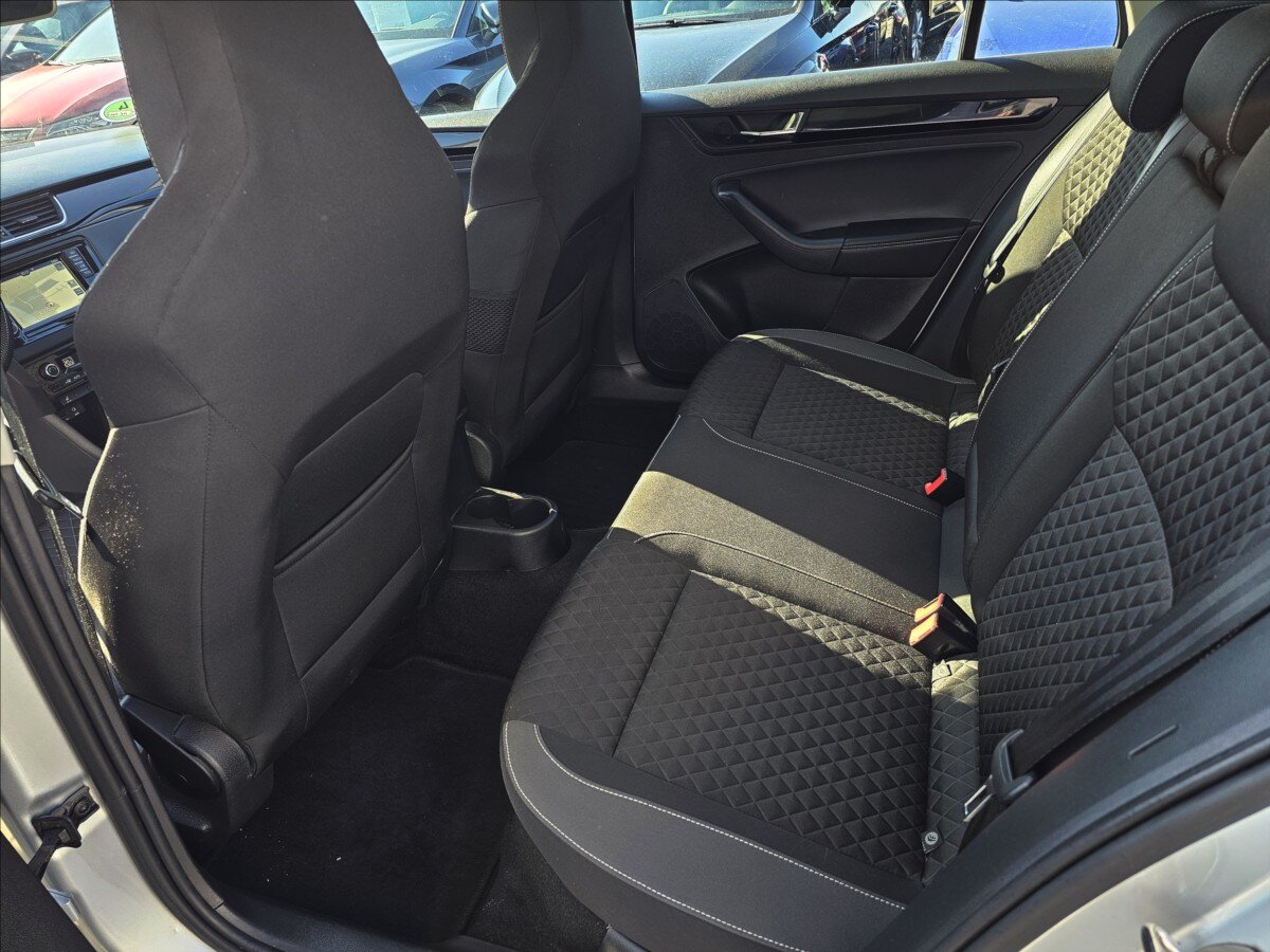 Škoda Rapid Hatchback 999,0 81 kw