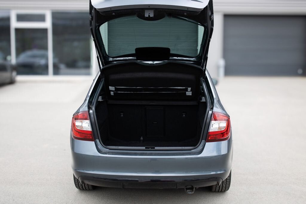 Škoda Rapid Sedan / Limuzína 999,0 81 kw