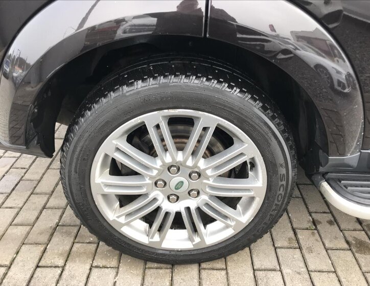 Land Rover Discovery Kombi 3,0 l 180 kw