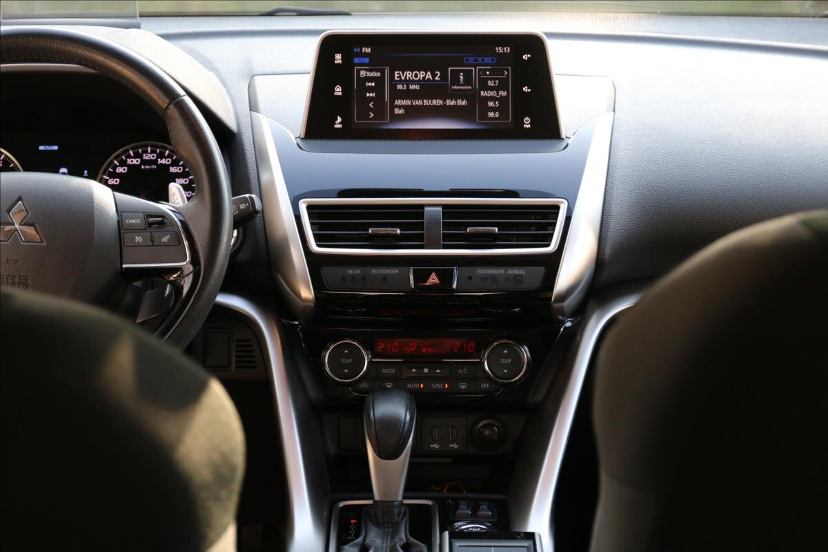 Mitsubishi Eclipse Cross Kombi 1,5 l 120 kw