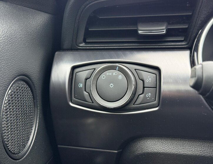 Ford Mustang Kupé 5,0 l 338 kw