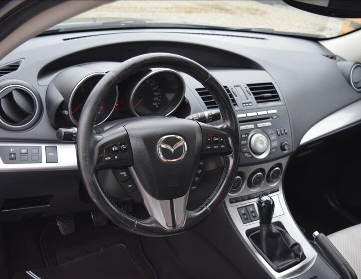 Mazda 3 Hatchback 1,6 l 77 kw