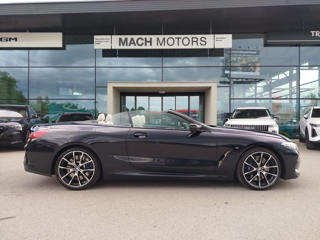 BMW Řada 8 Kabriolet 4,4 l 390 kw
