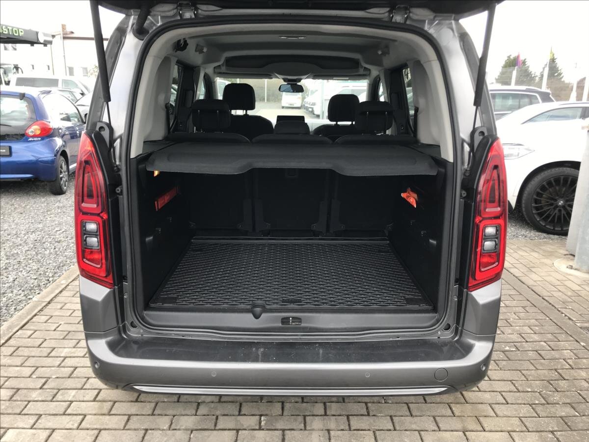 Toyota ProAce Kombi 1,5 l 96 kw