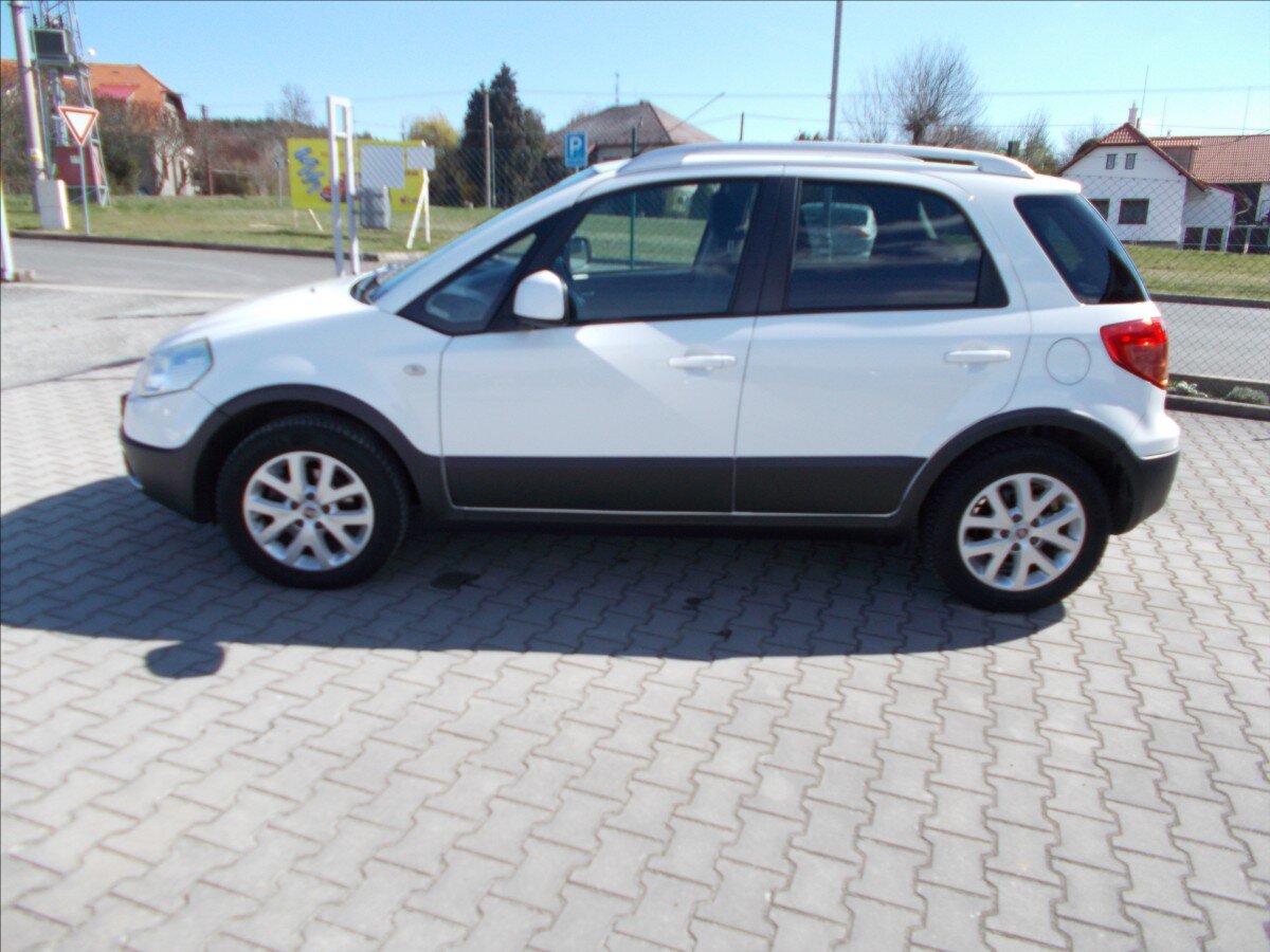 Fiat Sedici Hatchback 1,6 l 88 kw