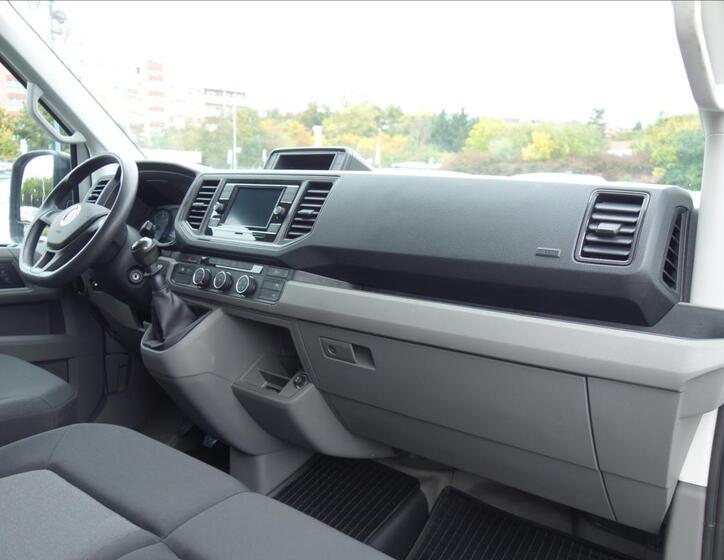 Volkswagen Crafter 12