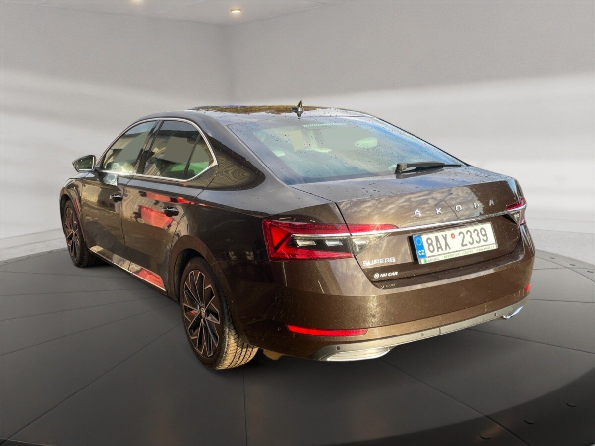 Škoda Superb Sedan / Limuzína 2,0 l 110 kw