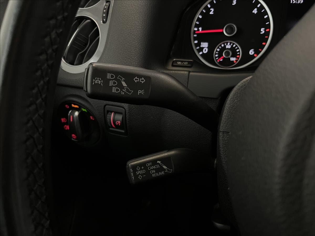 Volkswagen Tiguan SUV 2,0 l 103 kw