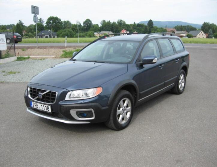 Volvo XC70 1