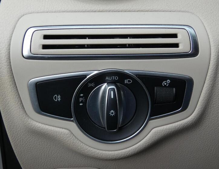 Mercedes-Benz GLC 10