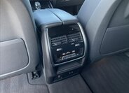 BMW X7 SUV / Terénní 3,0 l 195 kw