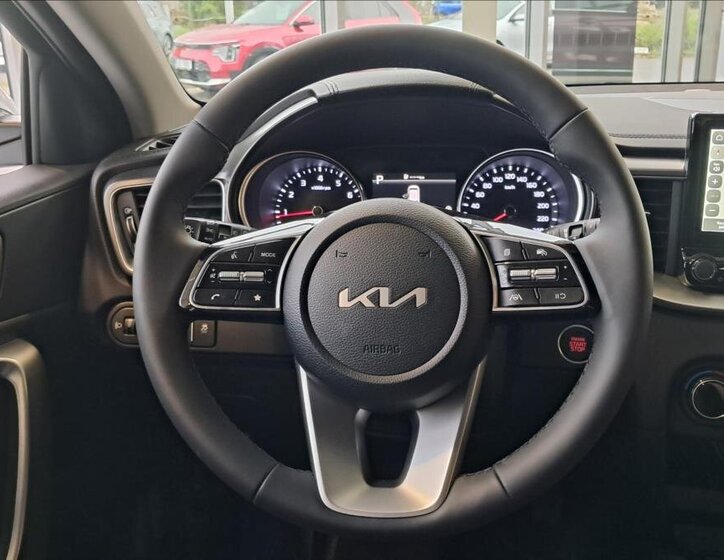 KIA Ceed 12