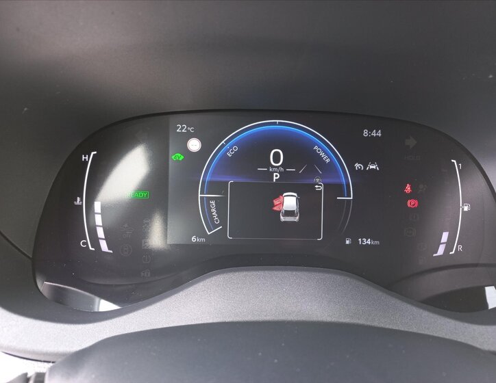 Toyota Yaris Cross CUV 1,5 l 68 kw