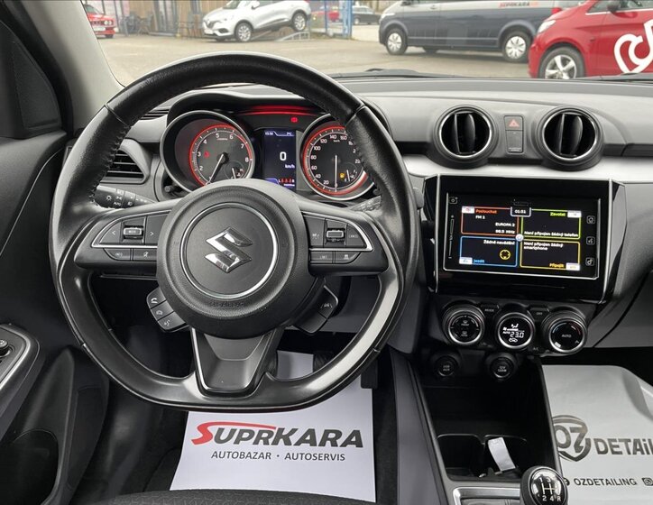 Suzuki Swift 11