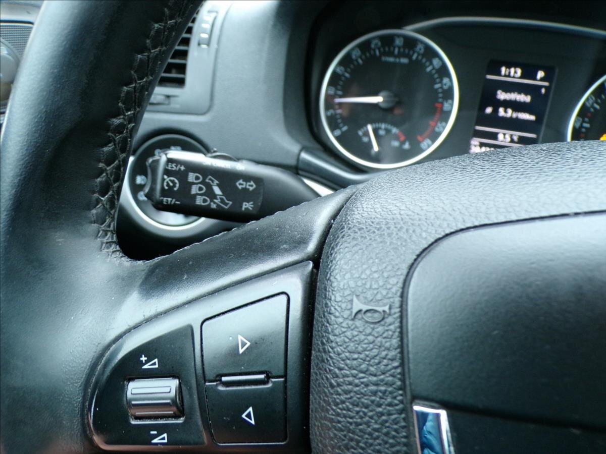 Škoda Octavia Kombi 2,0 l 103 kw