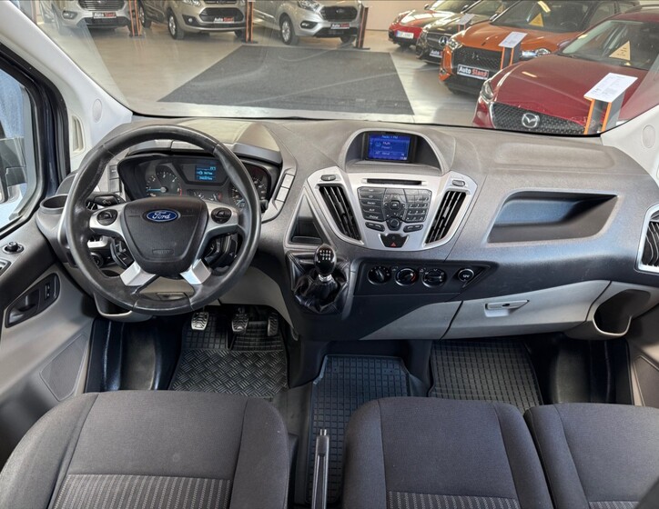 Ford Transit Custom 13