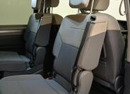 Volkswagen Multivan 14