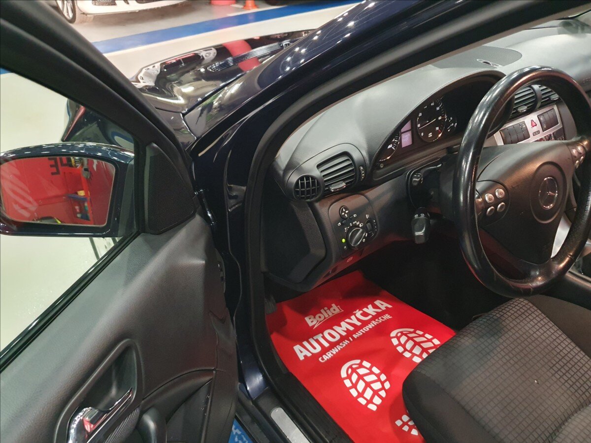 Mercedes-Benz Třídy C Hatchback 1,8 l 105 kw