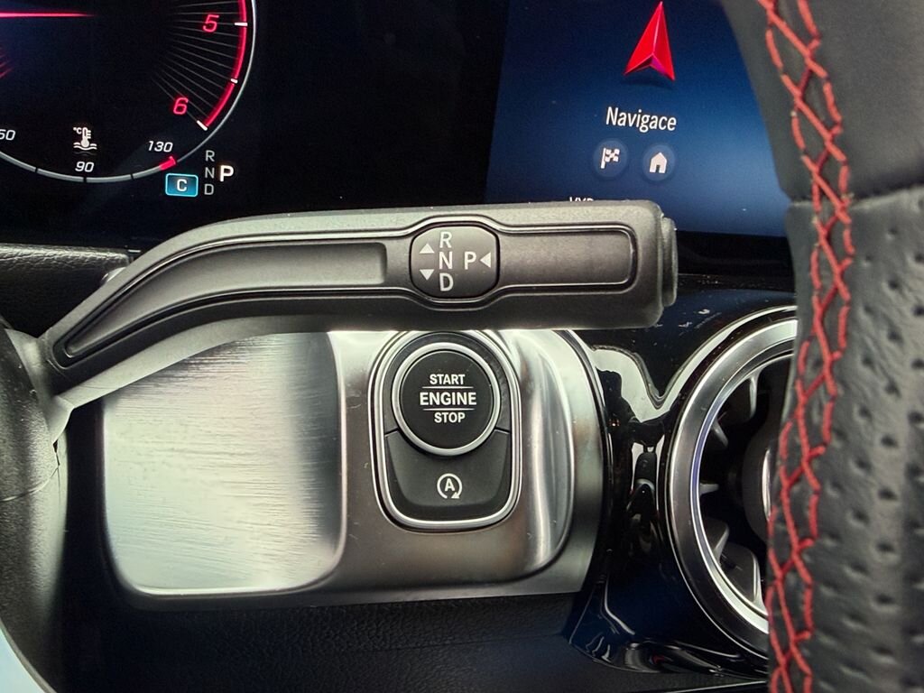 Mercedes-Benz GLB SUV / Terénní 2,0 l 110 kw