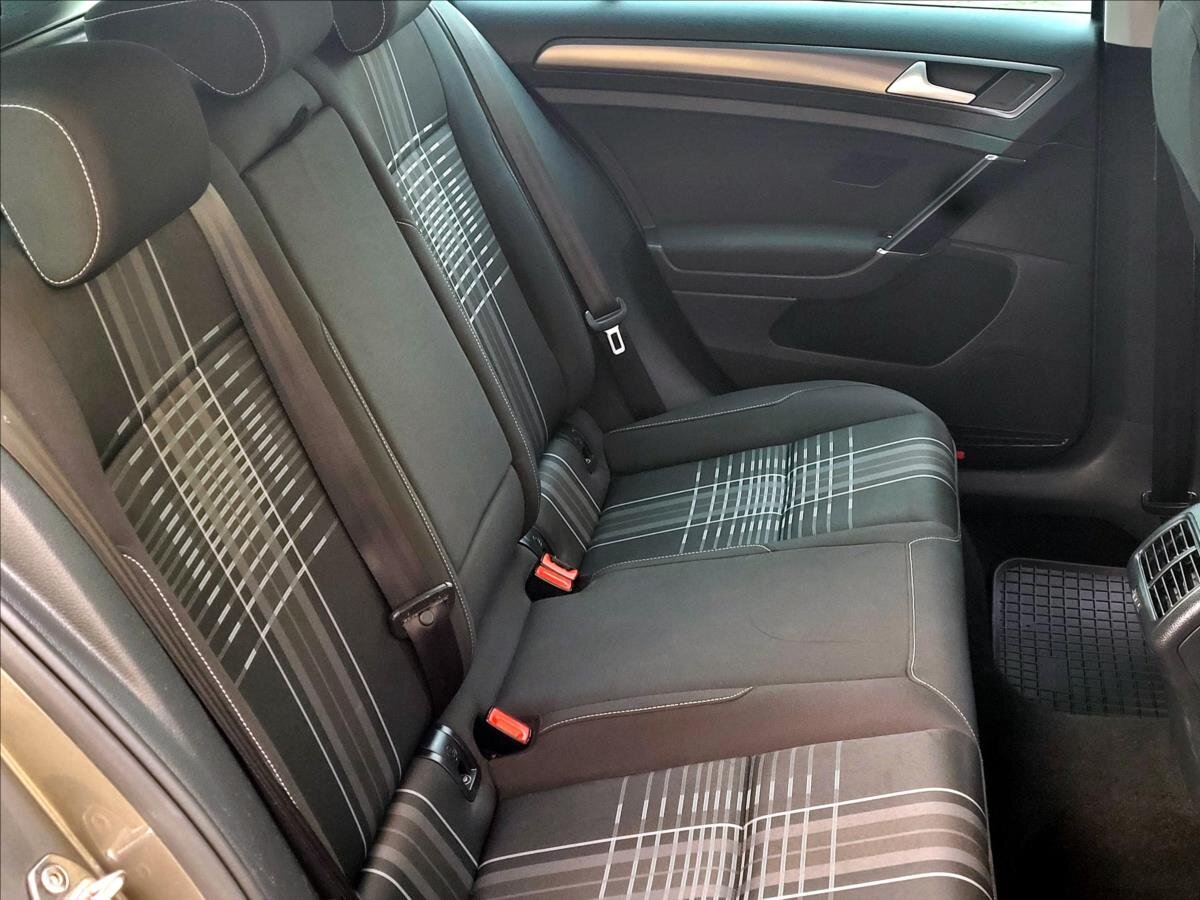 Volkswagen Golf Kombi 1,2 l 81 kw