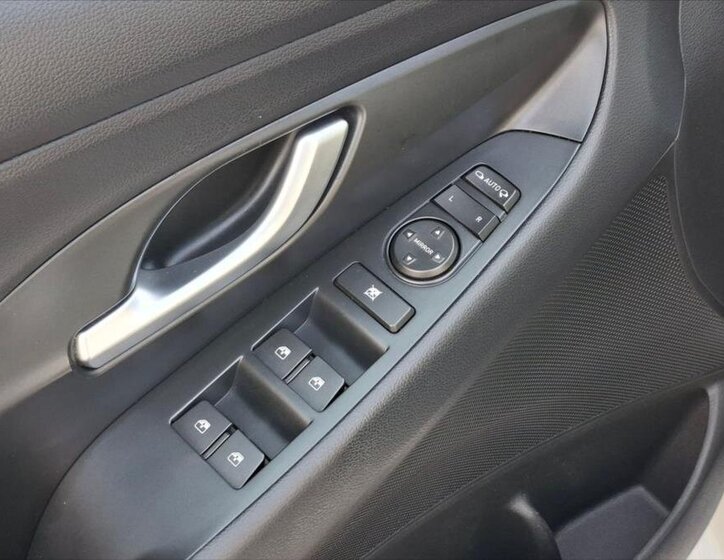 Hyundai i30 Kombi 1,6 l 85 kw