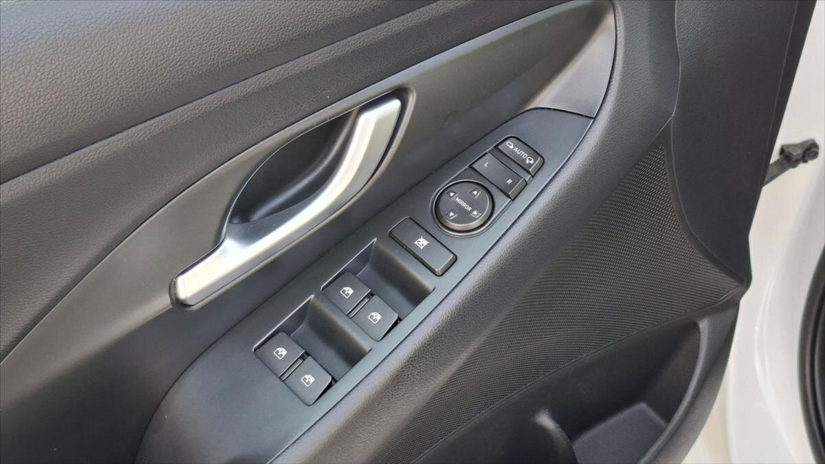 Hyundai i30 Kombi 1,6 l 85 kw