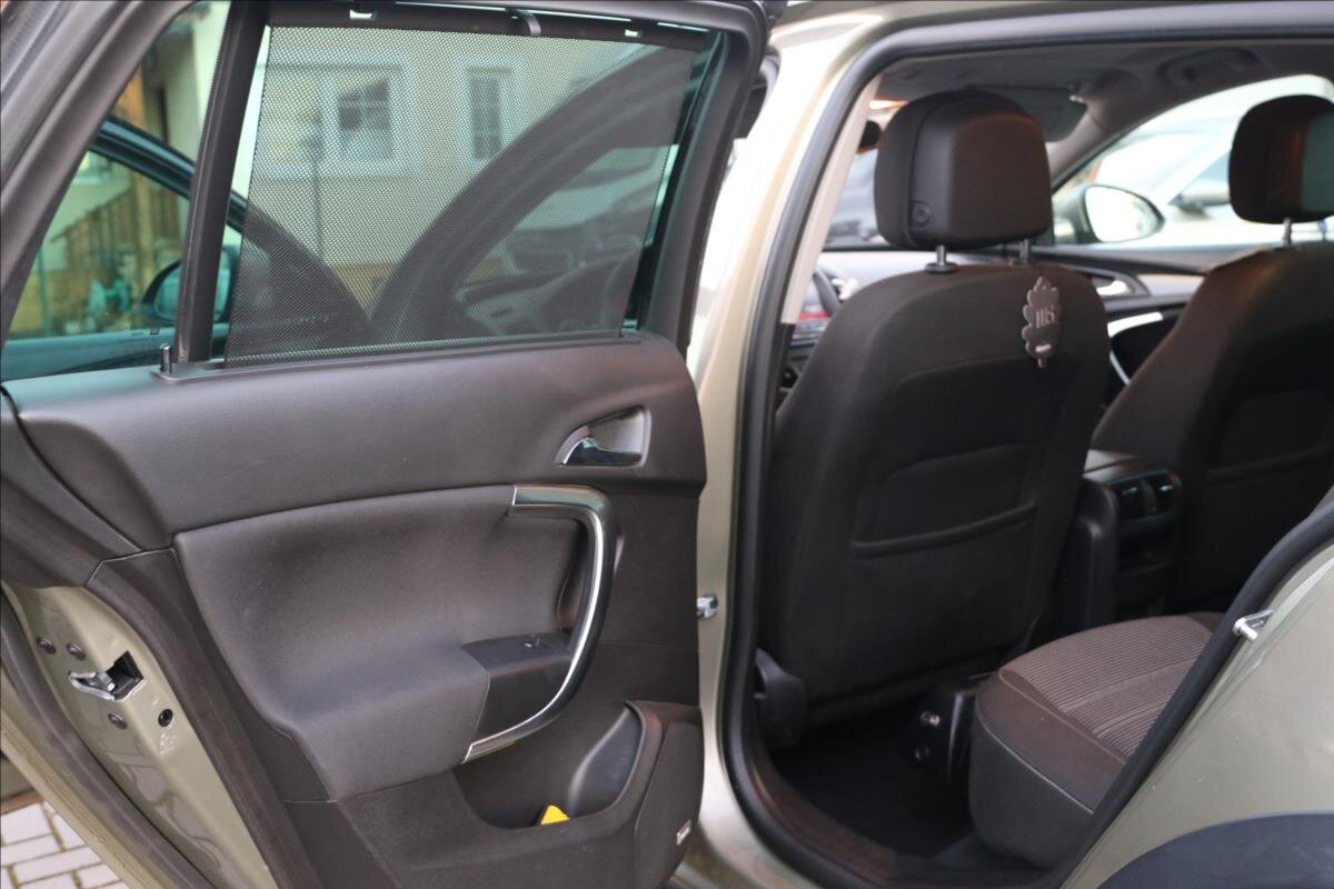 Opel Insignia Kombi 2,0 l 143 kw