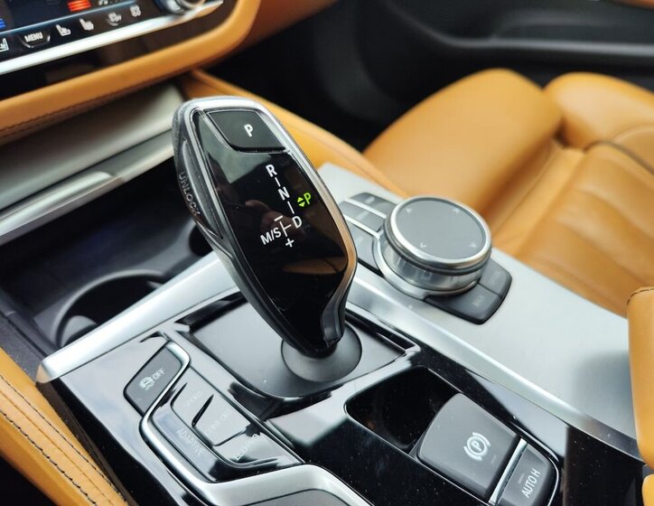 BMW Řada 5 Sedan / Limuzína 3,0 l 235 kw