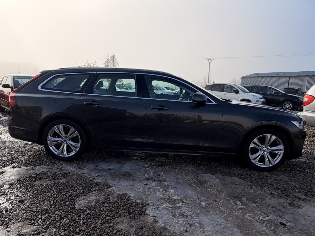 Volvo V90 Kombi 2,0 l 110 kw