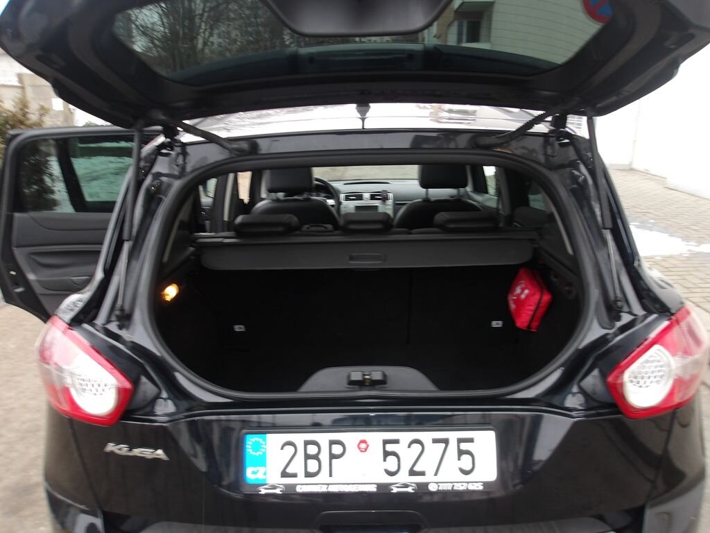 Ford Kuga SUV 2,0 l 120 kw