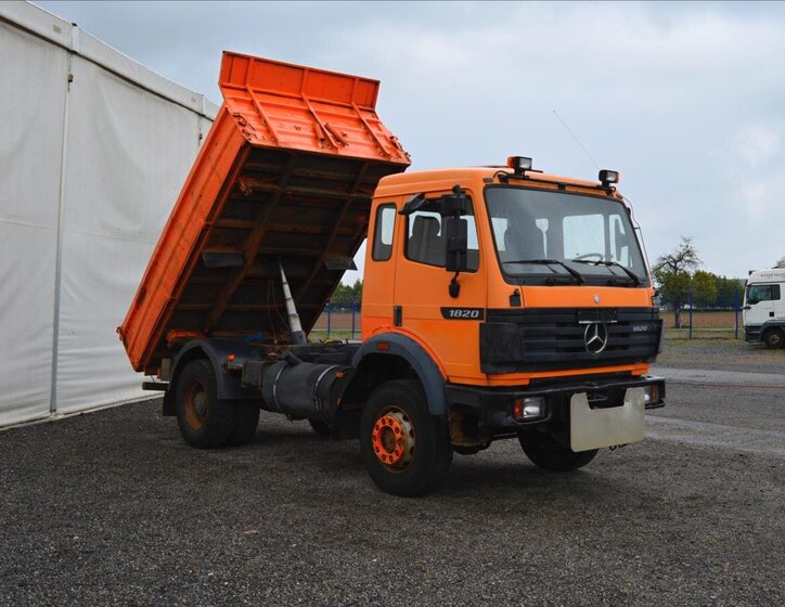 Mercedes-Benz Ostatní 13