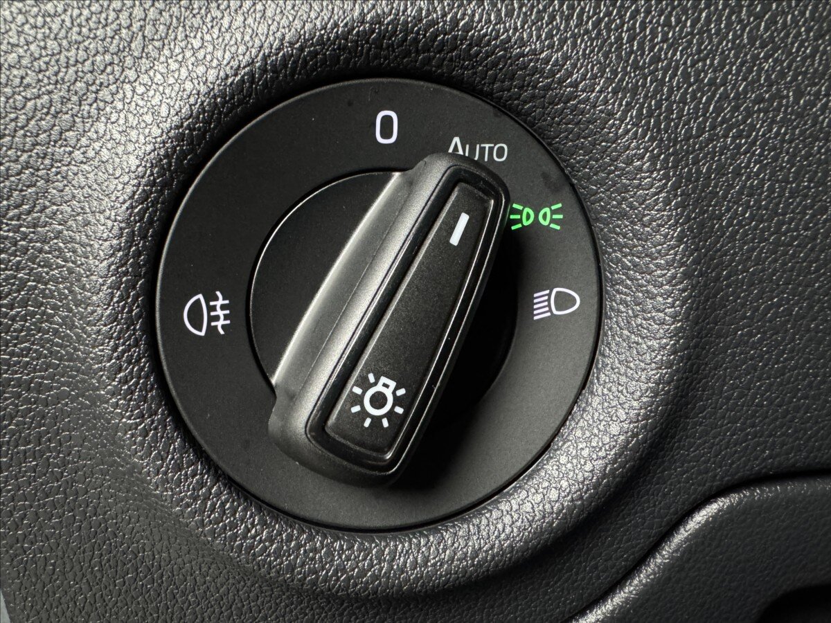 Škoda Fabia Hatchback 999,0 48 kw