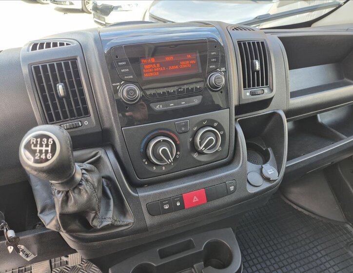 Peugeot Boxer Skříň 2,2 l 121 kw