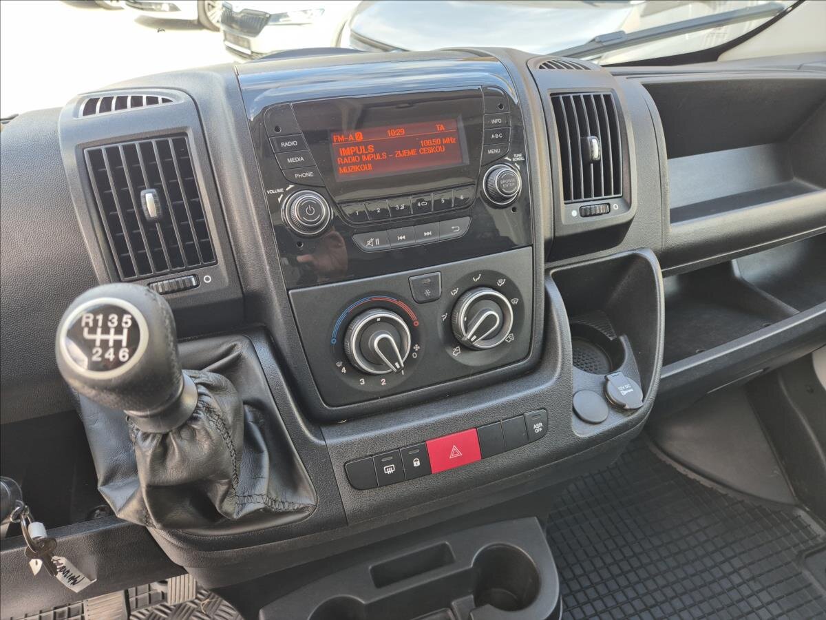 Peugeot Boxer Skříň 2,2 l 121 kw